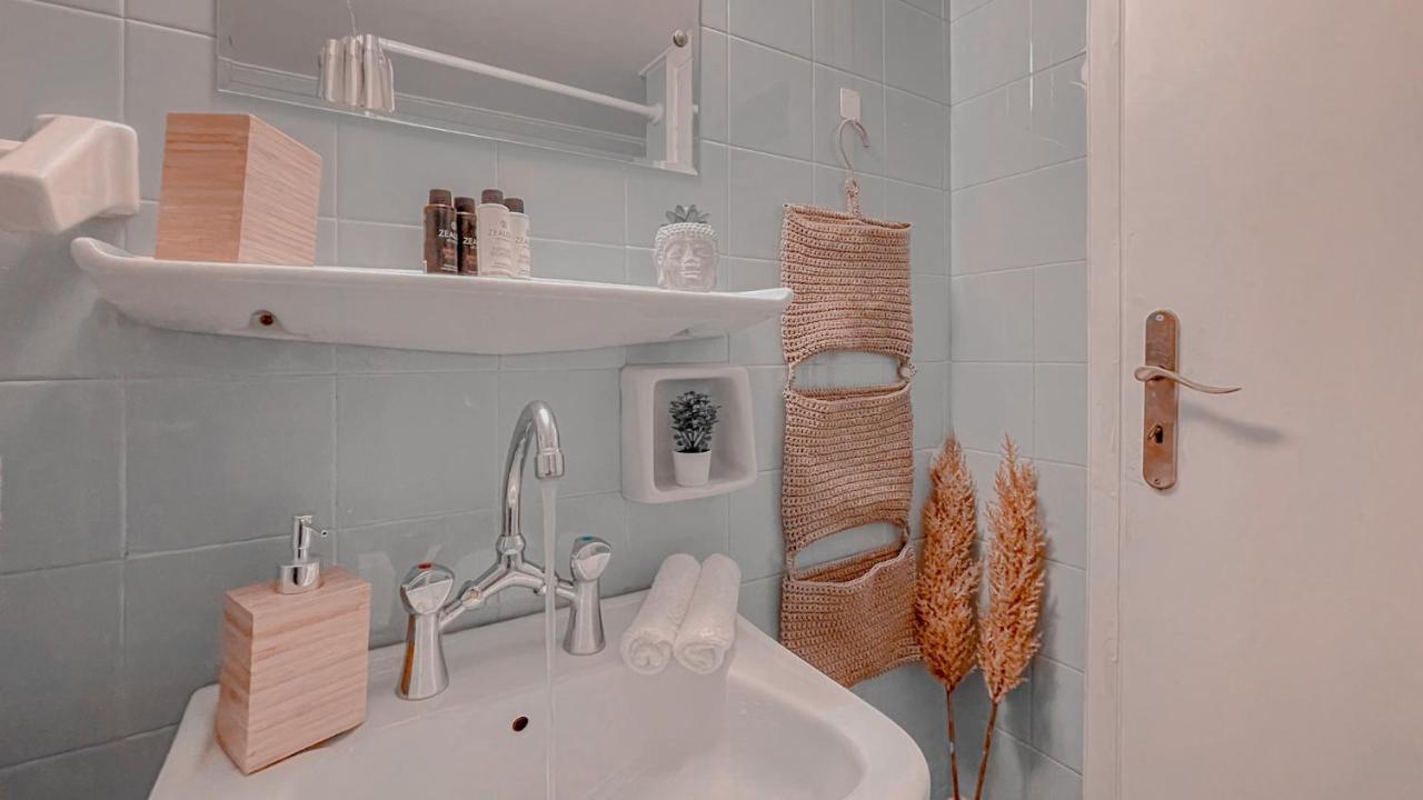 Boho Chic 2Br Apartment In The Center Of أثينا المظهر الخارجي الصورة